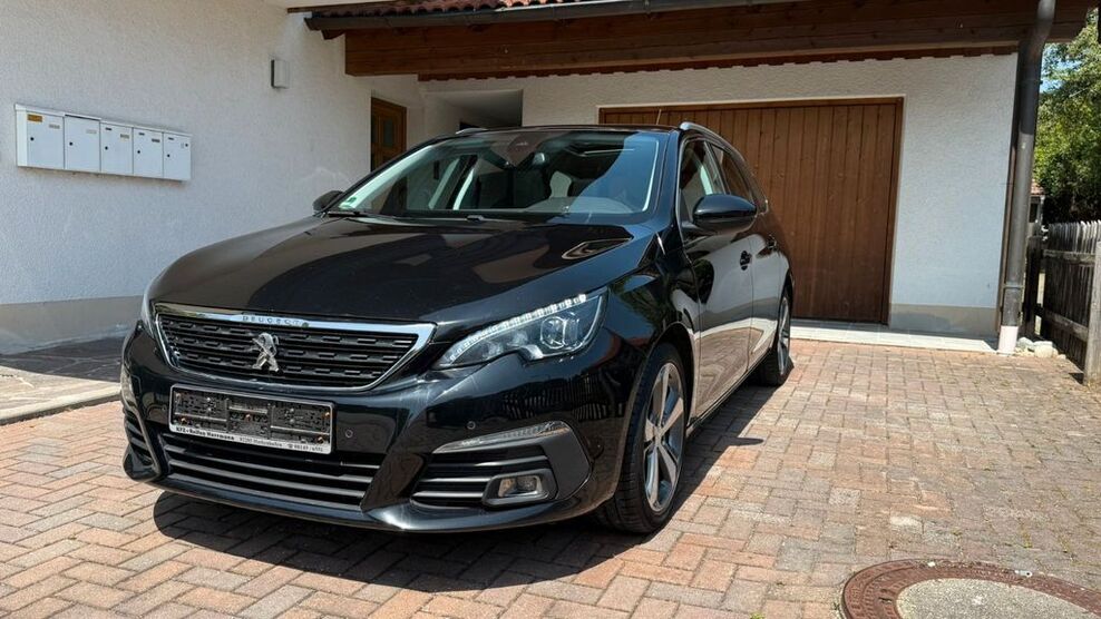 Peugeot 308 123.000 km 11.999 € Raubling 83064
