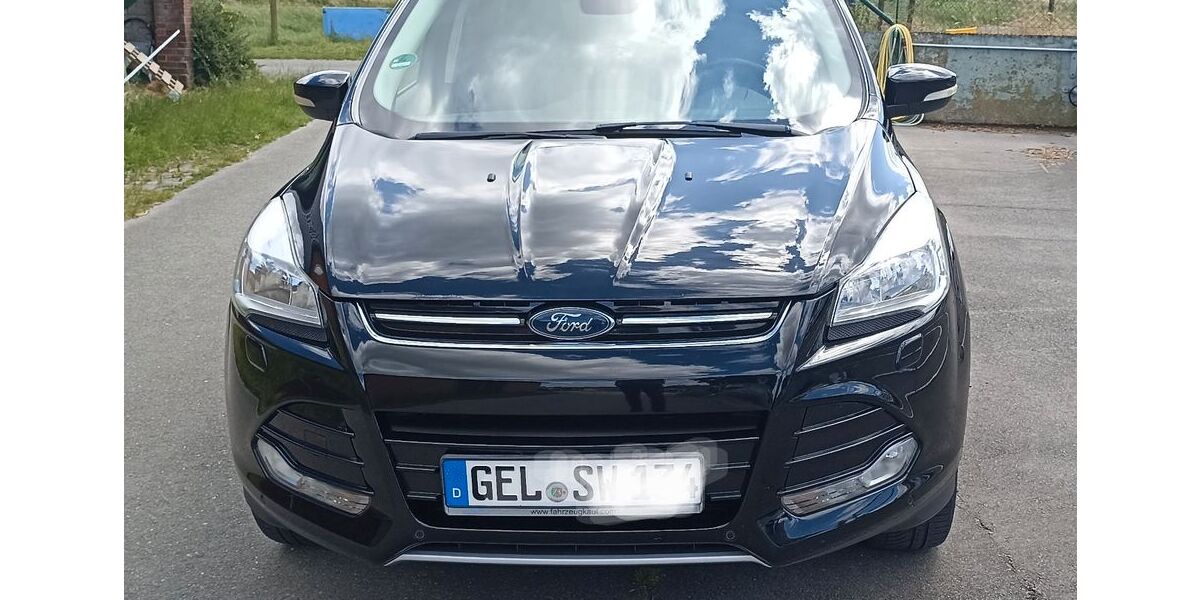 Ford Kuga 139.000 km 10.990 &euro; Issum 47661