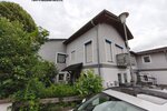 Großz. Etagenwohnung - 6 Zimmer davon 4-5 Schlafzimmer WFL ca. 140 m² gelegen im 1. Stock eines 3-FMH off. Kamin optionaler Gartenanteil. - Etagenwohnung Laaber | Angebot:26898732