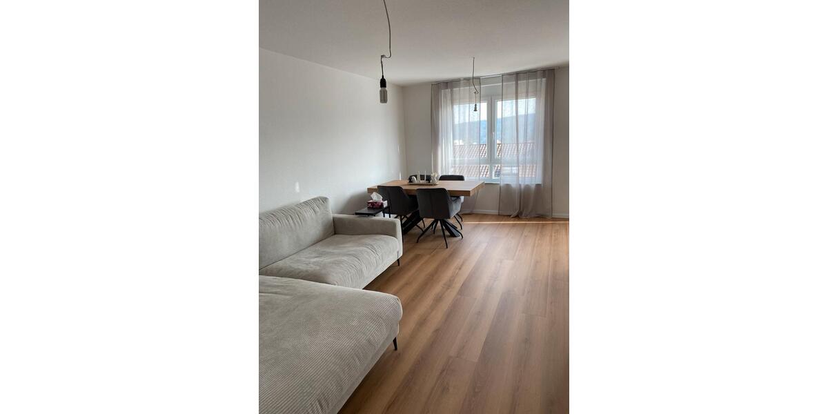Etagenwohnung Birkenfeld - 3 Zimmer, 76 m&sup2;, 900&euro; | Angebot:26041275