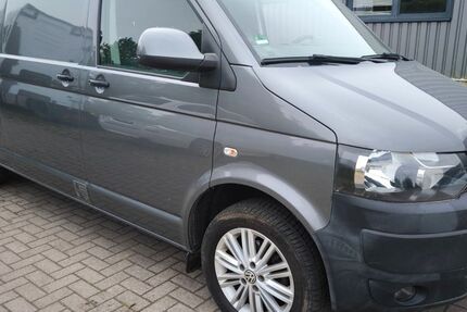 VW T5 Transporter 211.369 km 6.970 &euro; Magdeburg 39130