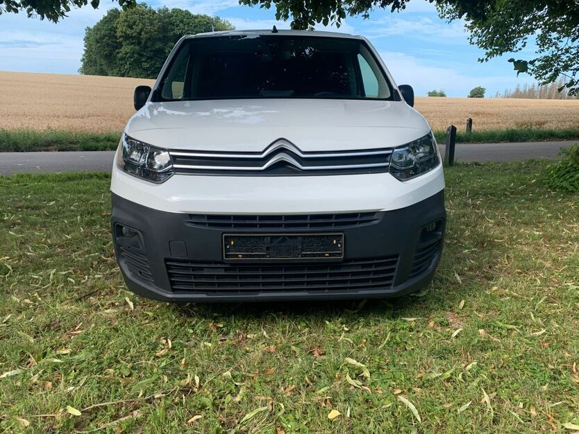 Citroen Berlingo 42.000 km 13.300 € Niederfeulen 09176