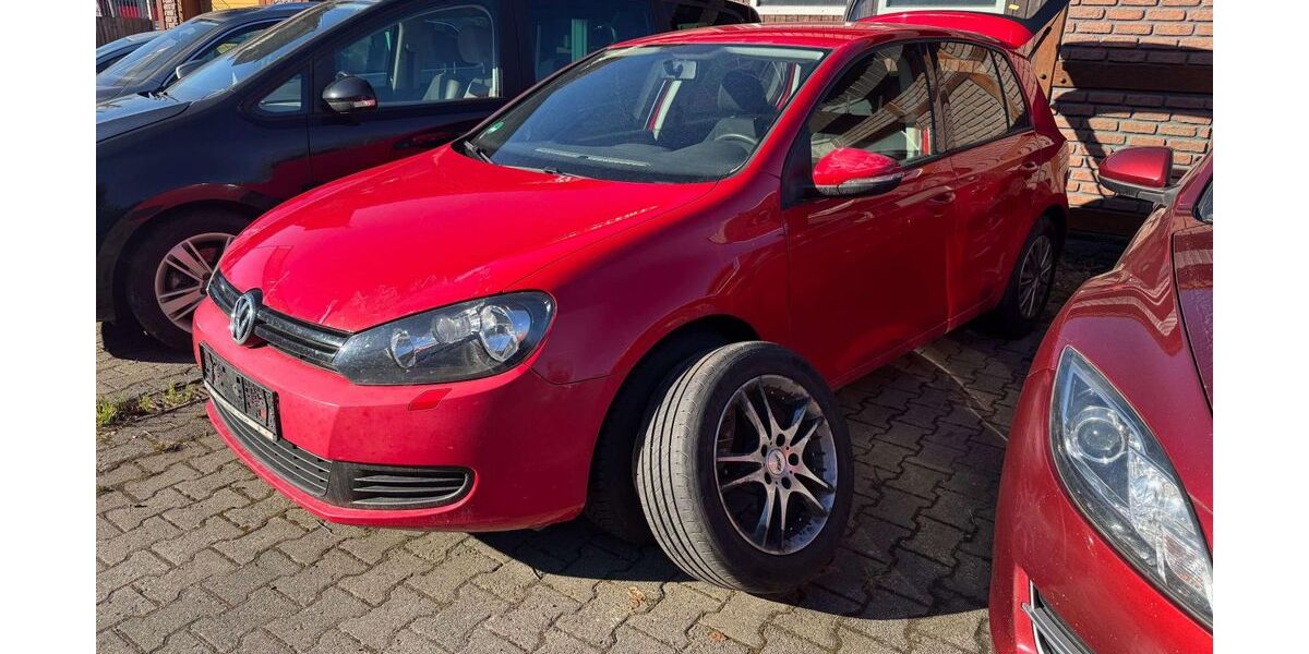 VW Golf 123.000 km 5.699 &euro; Eppstein 65817