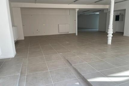 Großzügige Gewerbefläche, Geschäftsräume, Ladenlokal - 180 qm