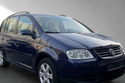 VW Touran 256.000 km 2.450 &euro; Troisdorf 53840