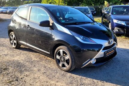 Toyota Aygo (X) 30.000 km 6.990 &euro; Berlin 13127