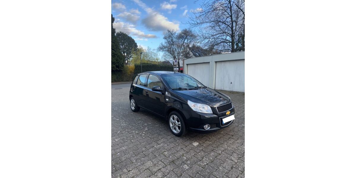 Chevrolet Aveo 122.186 km 2.700 &euro; Düsseldorf 40597