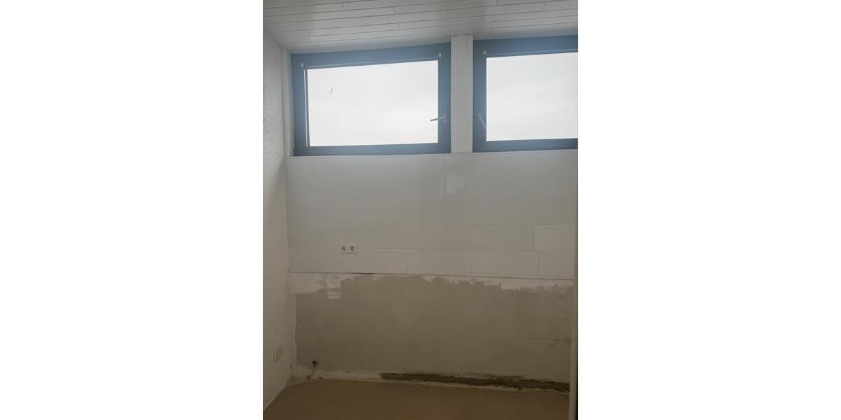 Dachgeschoßwohnung Bürstadt - 2 Zimmer, 85 m&sup2;, 1.000&euro; | Angebot:24658805