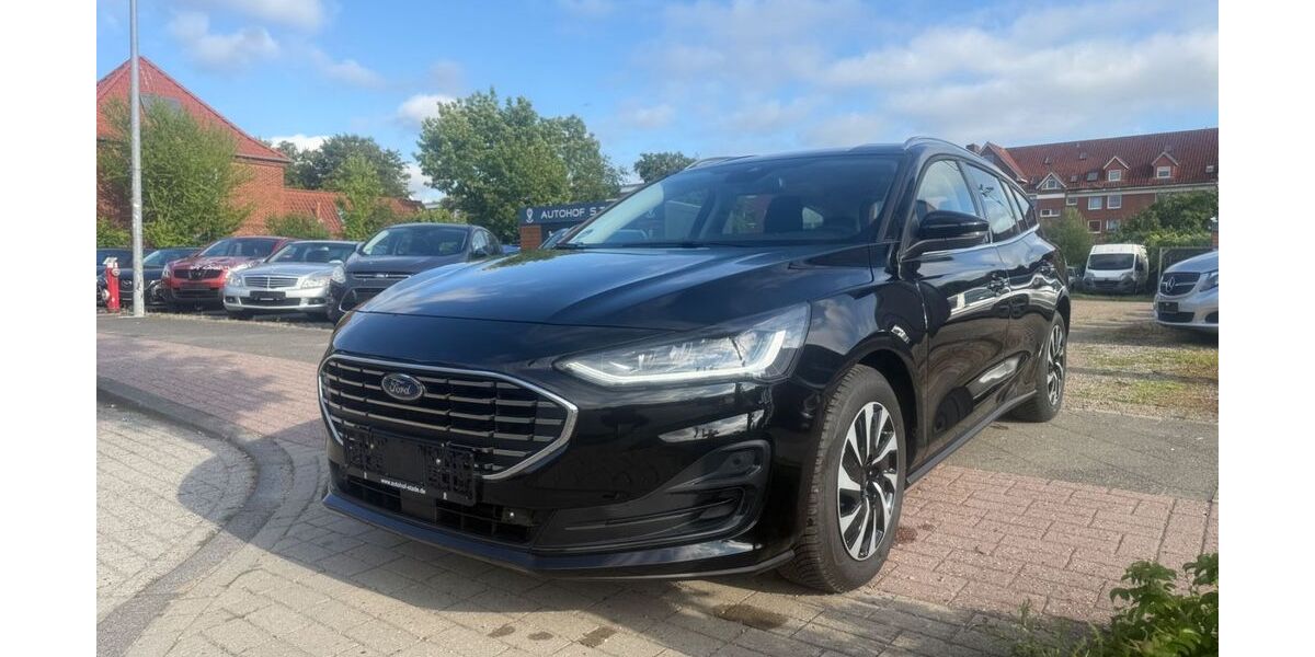 Ford Focus 4.937 km 21.990 &euro; Stade 21680