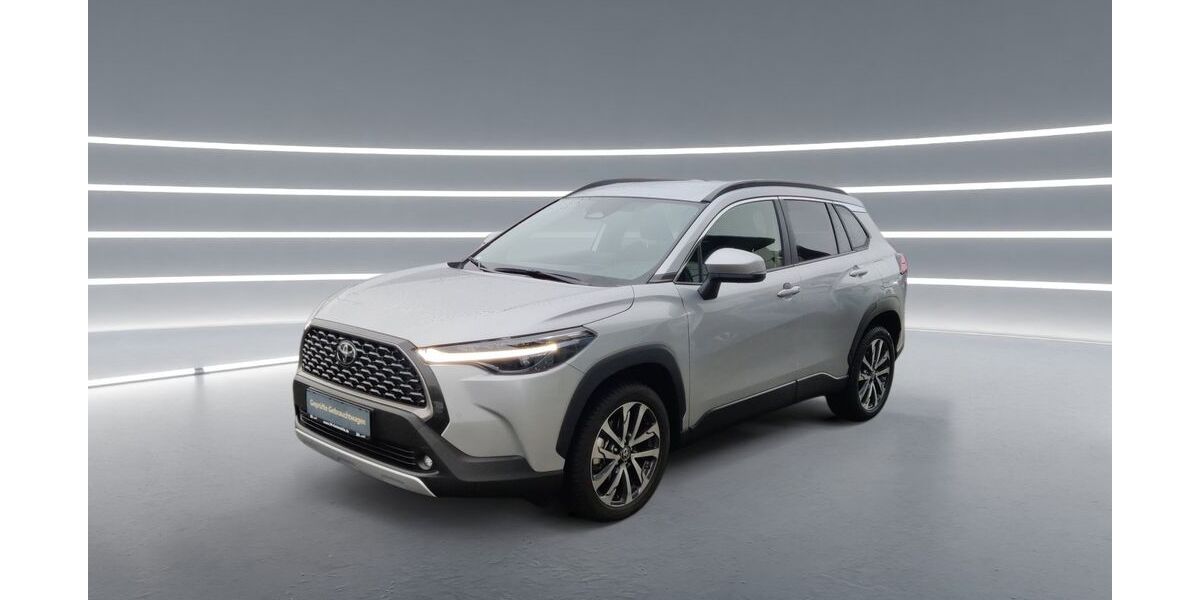 Toyota Corolla Cross 5.110 km 33.990 &euro; Bonn 53119