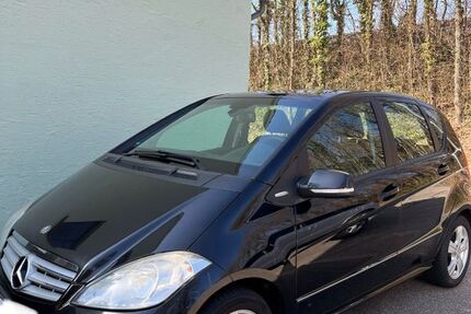 Mercedes-Benz A 180 215.000 km 3.990 &euro; Löwenstein 74245