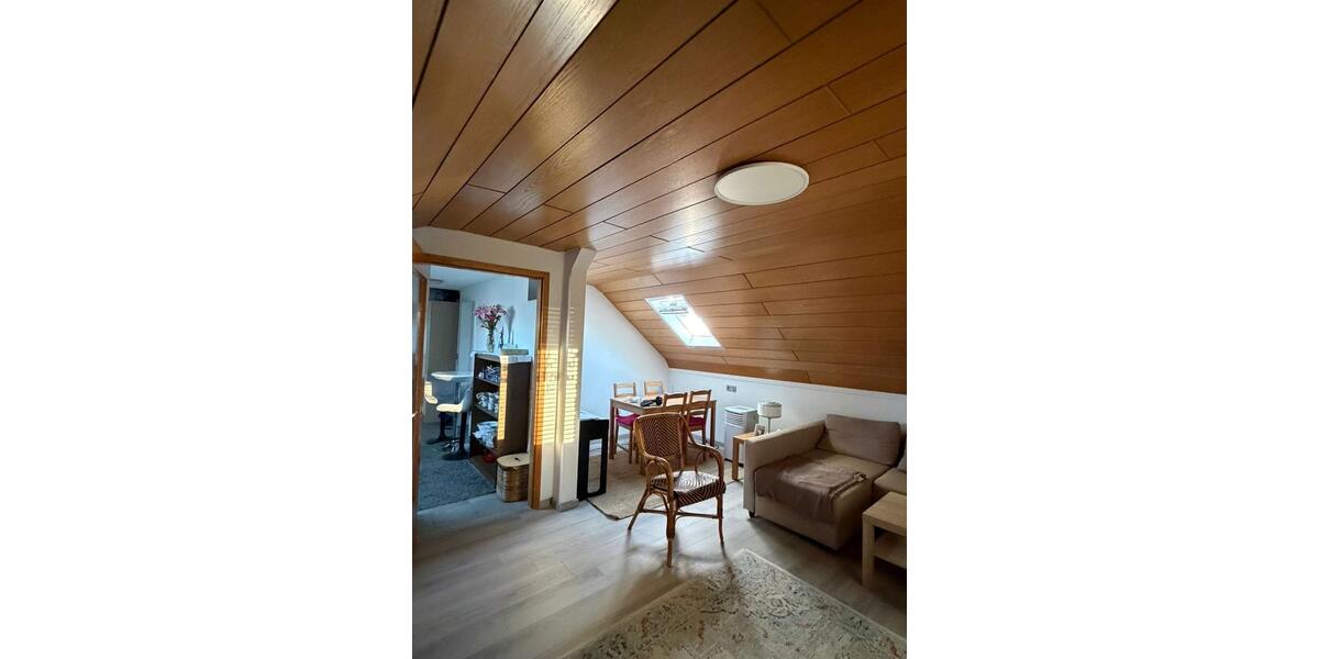 Dachgeschoßwohnung Gäufelden - 2 Zimmer, 60 m&sup2;, 1.000&euro; | Angebot:26399197