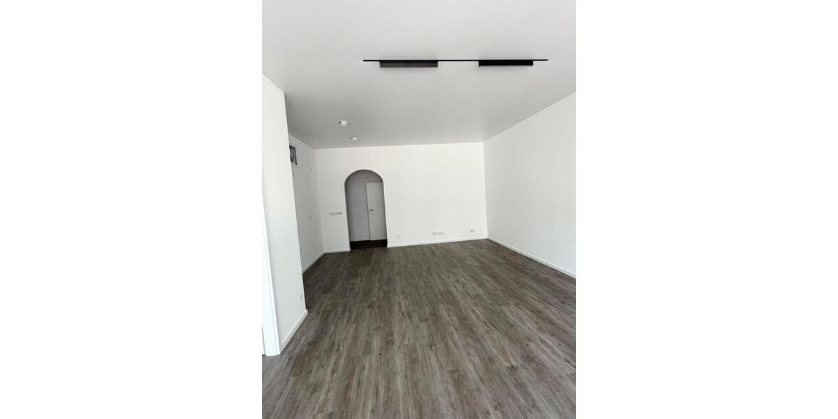 Etagenwohnung Mainz - 2 Zimmer, 70 m&sup2;, 1.390&euro; | Angebot:26399621