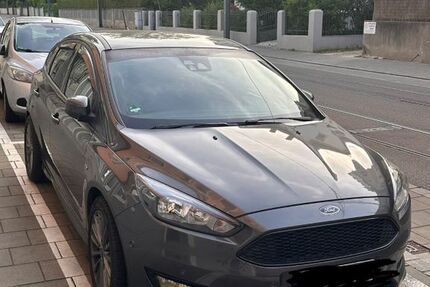 Ford Focus 127.000 km 8.300 &euro; Ulm 89077