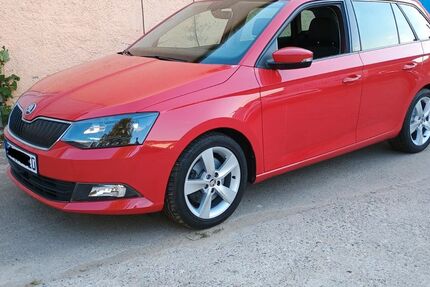 Skoda Fabia 64.000 km 10.400 &euro; Dresden 01099