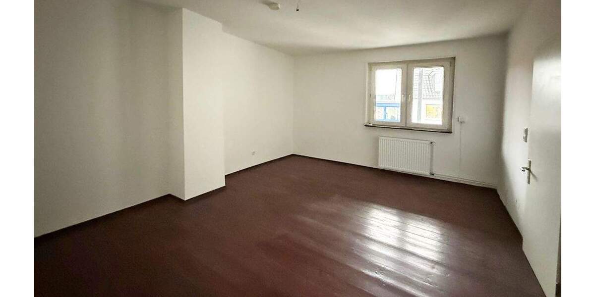 Erstbezug nach Sanierung: Attraktive Single-Pärchen-Wohnung in zentraler Lage von Großen-Buseck 2 zimmer