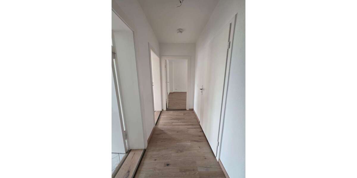 Etagenwohnung Bitterfeld-Wolfen OT Bitterfeld Bitterfeld - 2 Zimmer, 58 m&sup2;, 392&euro; | Angebot:27095379