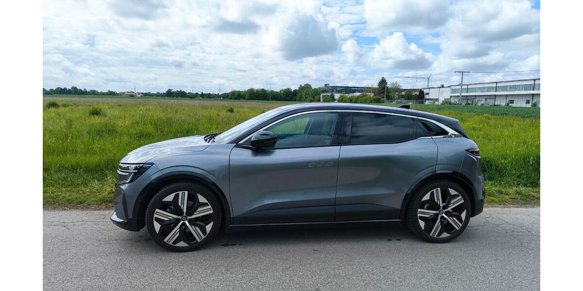 Renault Megane E-TECH 24.500 km 32.000 &euro; Augsburg 86165