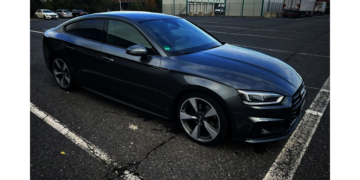 Audi A5 99.890 km 22.999 &euro; Dortmund 44265