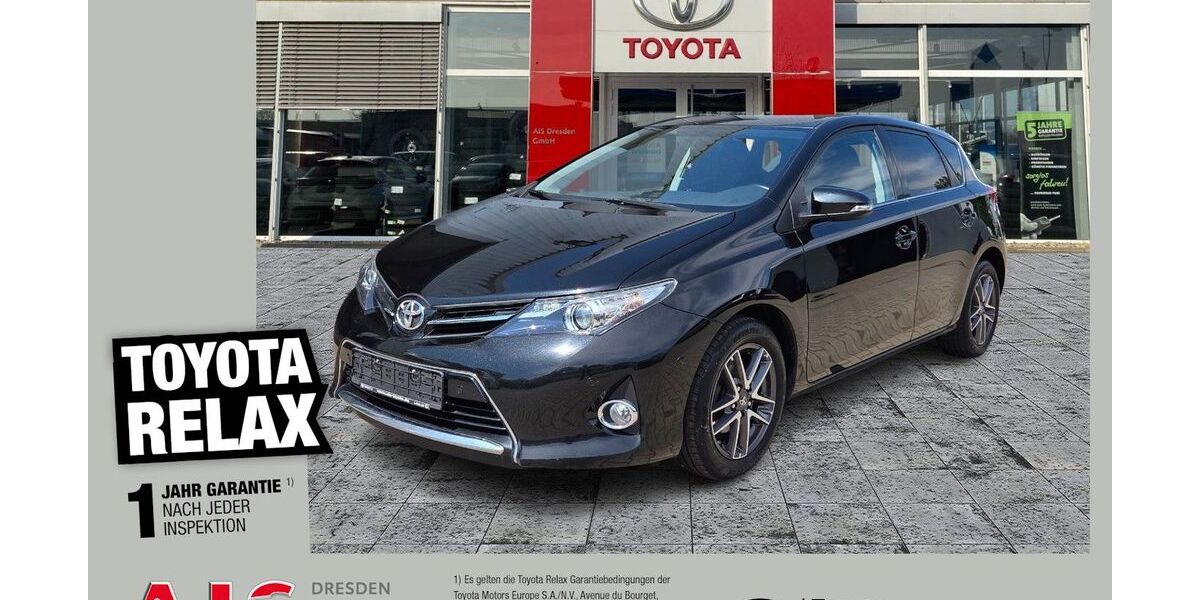 Toyota Auris 106.639 km 9.999 &euro; Dresden 01139