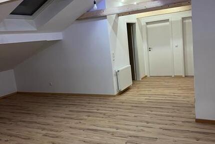 4 Zimmer Wohnung in Stadt Roding neue renoviert 4 zimmer