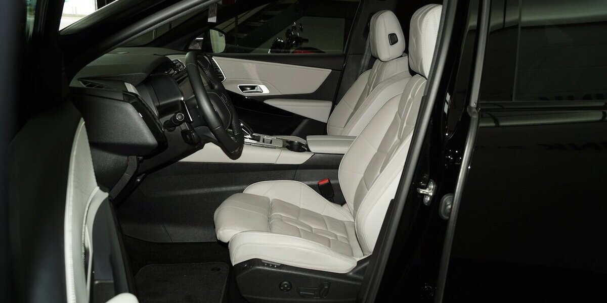 DS Automobiles DS7 Crossback 130 Blue Hdi EAT Opera DS IRIS 39.100 km 31.330 € Lich 35423