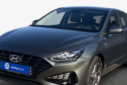 Hyundai i30 15.572 km 16.460 &euro; Germersheim 76726