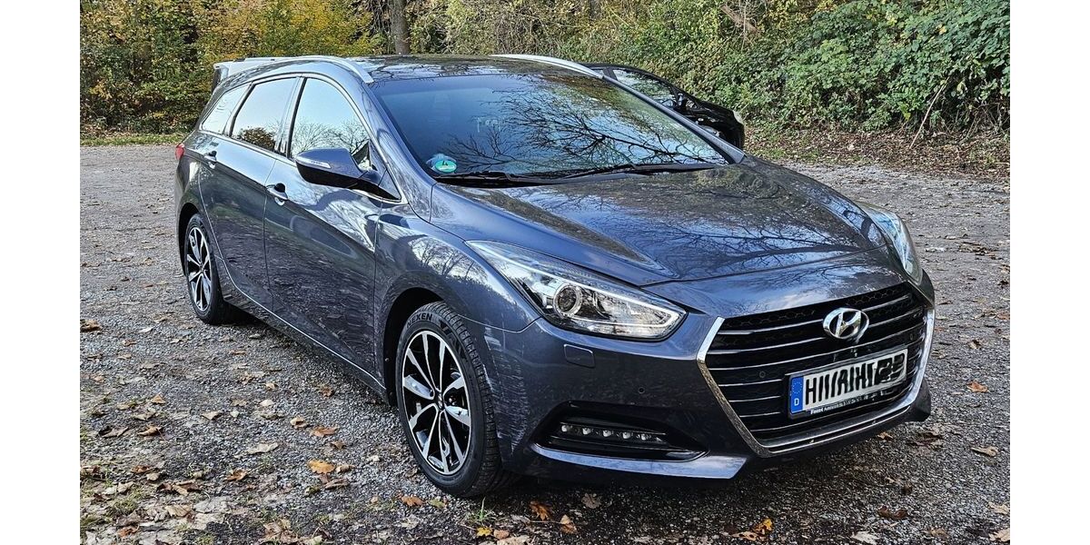 Hyundai i40 137.000 km 10.700 € Mörlenbach 69509