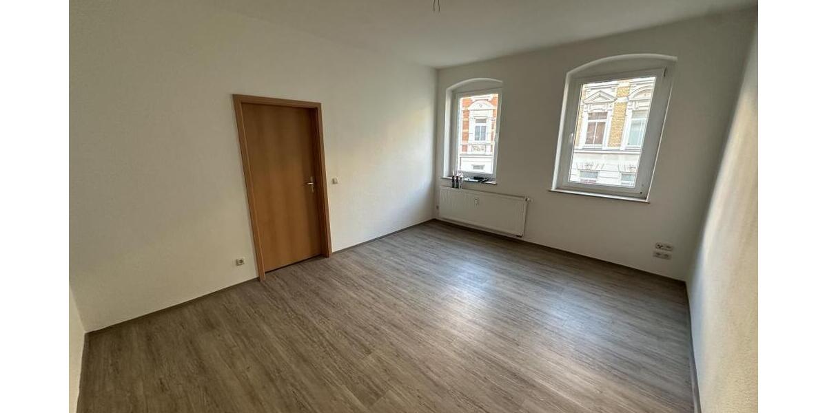Familien willkommen! 4 R.-Wohnung mit West-Balkon, Wanne, Dusche und Hausgarten in Gera-Debschwitz! - Etagenwohnung Gera Debschwitz | Angebot:26876557