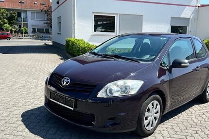 Toyota Auris 180.000 km 3.650 &euro; Friedberg (Hessen) 61169