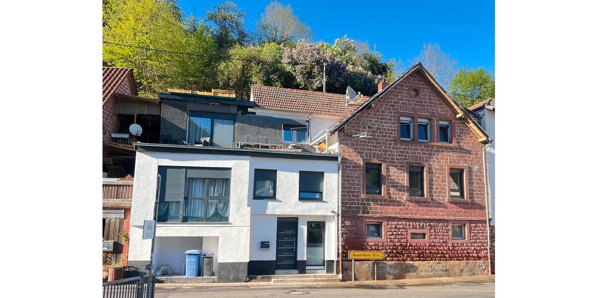 Etagenwohnung Elmstein - 5 Zimmer, 165 m&sup2;, 1.300&euro; | Angebot:26399638