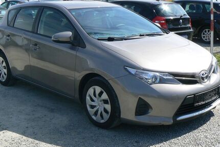 Toyota Auris 291.000 km 4.990 &euro; Schweinfurt 97424
