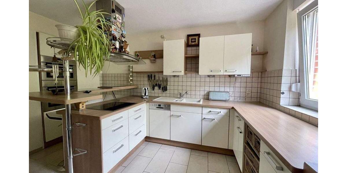 Reihenmittelhaus Köln Ossendorf - 4 Zimmer, 145 m&sup2;, 2.750&euro; | Angebot:24736531
