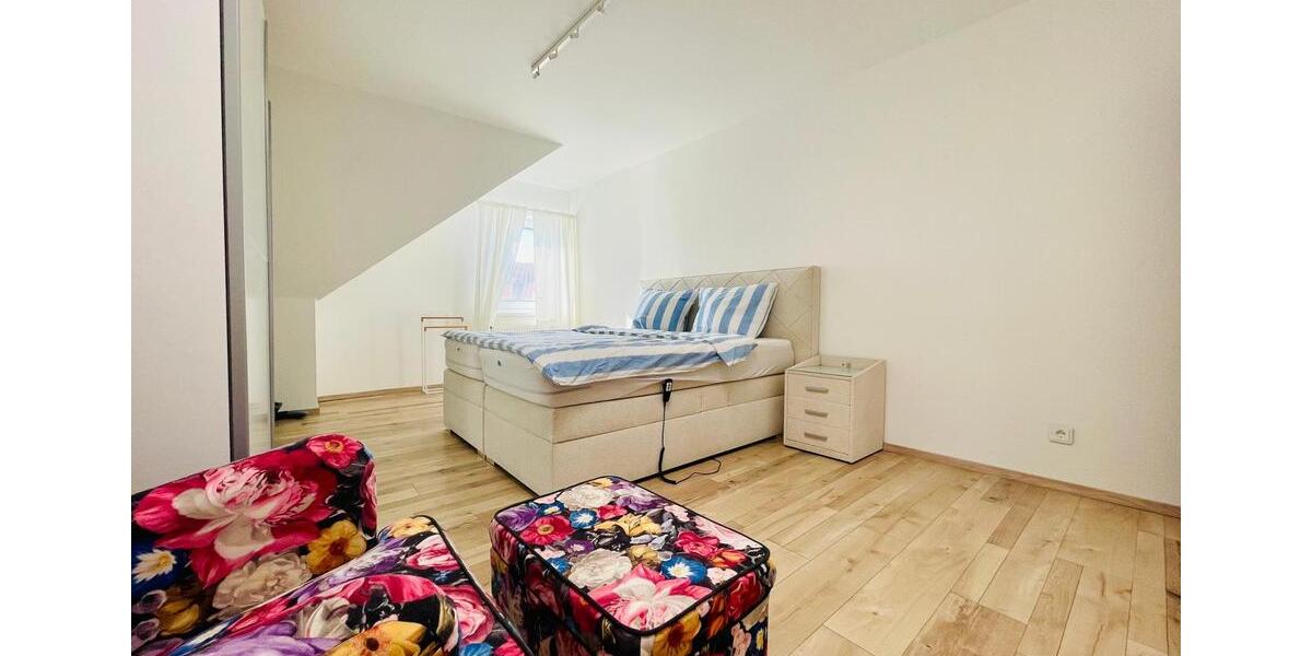 Dachgeschoßwohnung Berlin Reinickendorf - 3 Zimmer, 80 m&sup2;, 358.400&euro; | Angebot:26660621