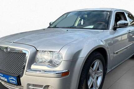 Chrysler 300C 132.925 km 7.490 € Langen 63225
