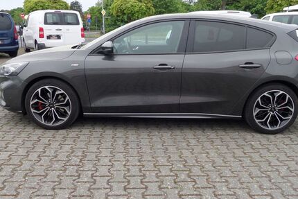 Ford Focus 50.000 km 19.900 &euro; Erlenbach a. Main 63906