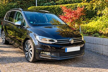 VW Touran 149.000 km 13.999 &euro; Netphen 57250