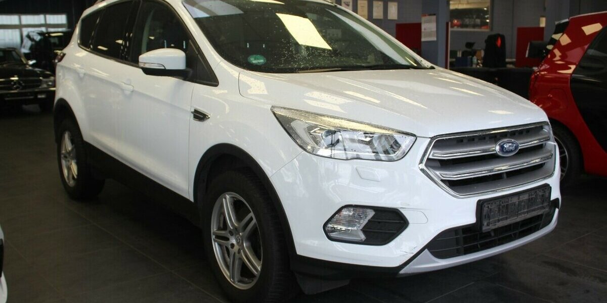 Ford Kuga 1.5 EcoBoost 2x4 ST-Line 105.030 km 14.980 € Euskirchen 53881