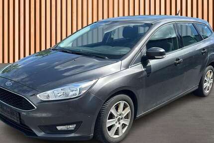 Ford Focus 221.567 km 2.480 &euro; Dresden/Weißig 01328