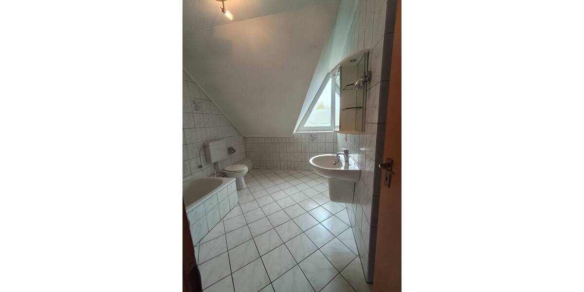 Doppelhaushälfte Zetel - 3 Zimmer, 97 m&sup2;, 750&euro; | Angebot:26833560