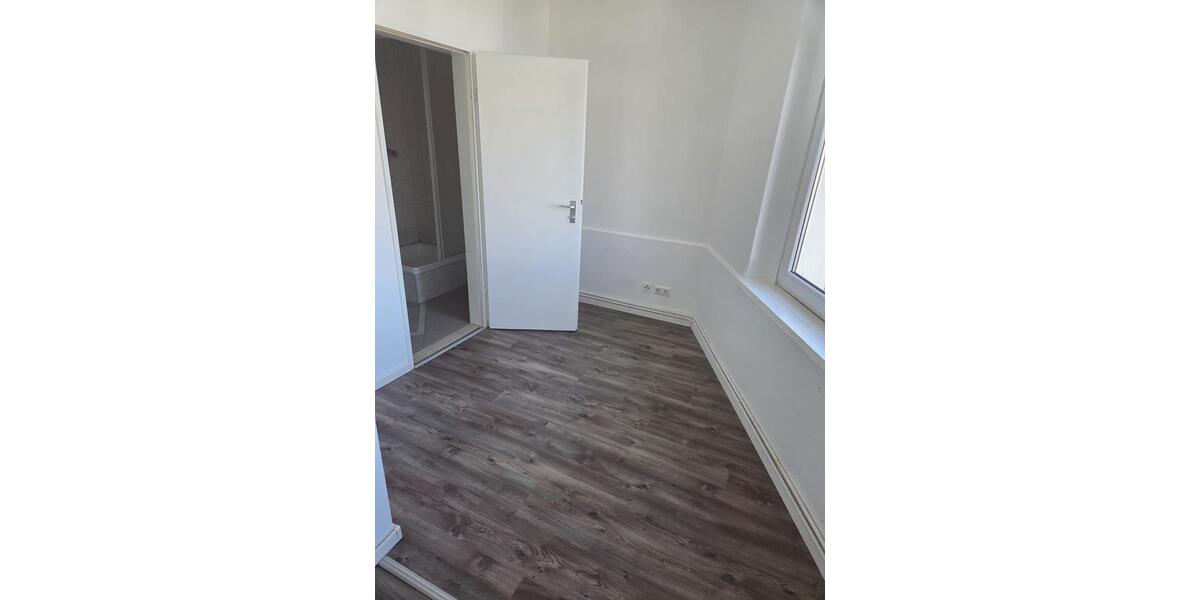 Erdgeschoßwohnung Zehdenick - 1 Zimmer, 26 m&sup2;, 260&euro; | Angebot:26294779