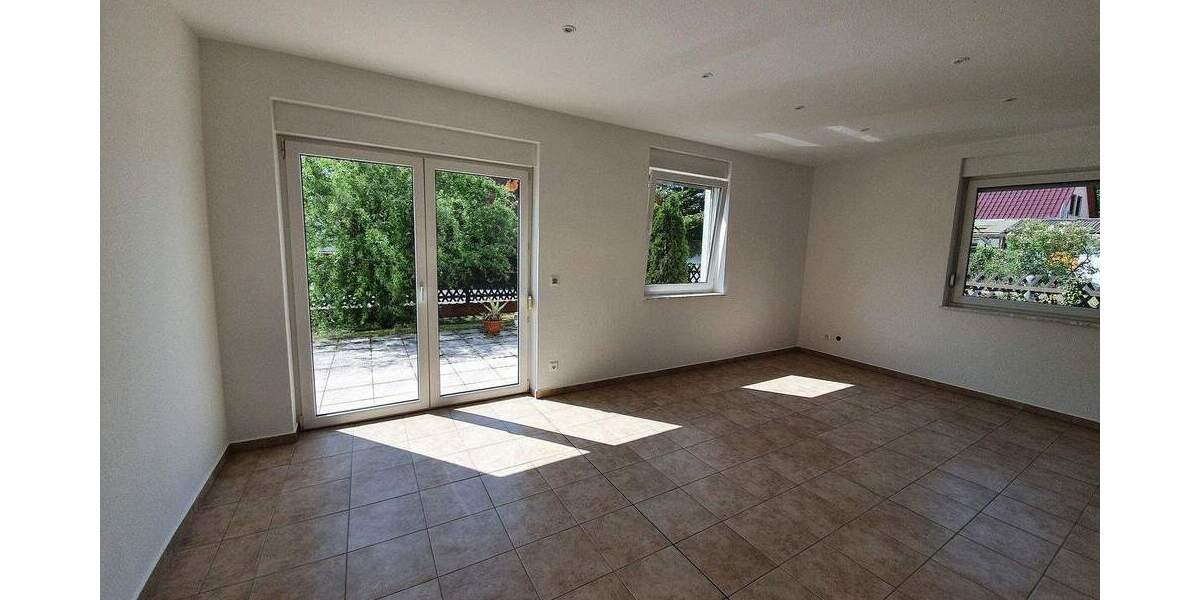 Einfamilienhaus Finsterwalde - 5 Zimmer, 130 m&sup2;, 1.290&euro; | Angebot:25337669