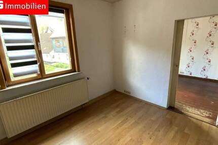 Wohnung Schleusingen Schleusingerneundorf - 2 Zimmer, 70 m&sup2;, 52.000&euro; | Angebot:25770588