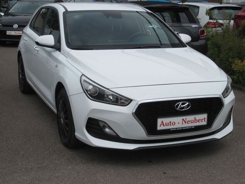 i30