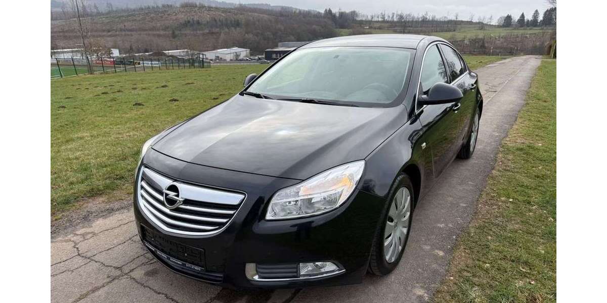 Opel Insignia 102.000 km 8.990 &euro; Kirchhundem 57399