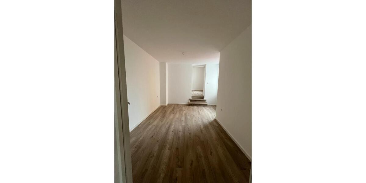 Etagenwohnung Jülich - 5 Zimmer, 100 m&sup2;, 1.600&euro; | Angebot:26543510