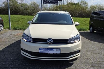VW Touran 45.047 km 28.490 &euro; Limburg 65553