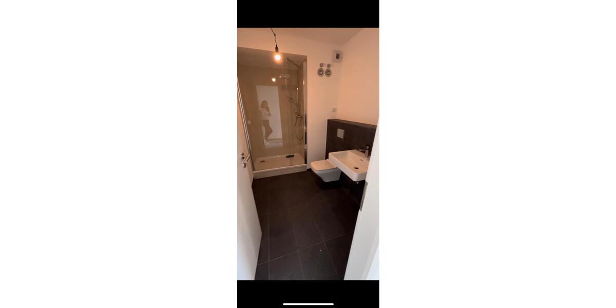 Dachgeschoßwohnung Dresden Schönfeld-Weißig - 5 Zimmer, 128 m&sup2;, 1.900&euro; | Angebot:25042196