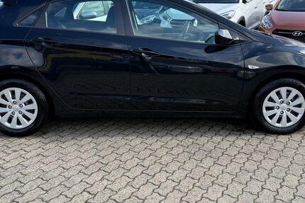 Hyundai i30 190.297 km 4.999 &euro; Hanau 63452