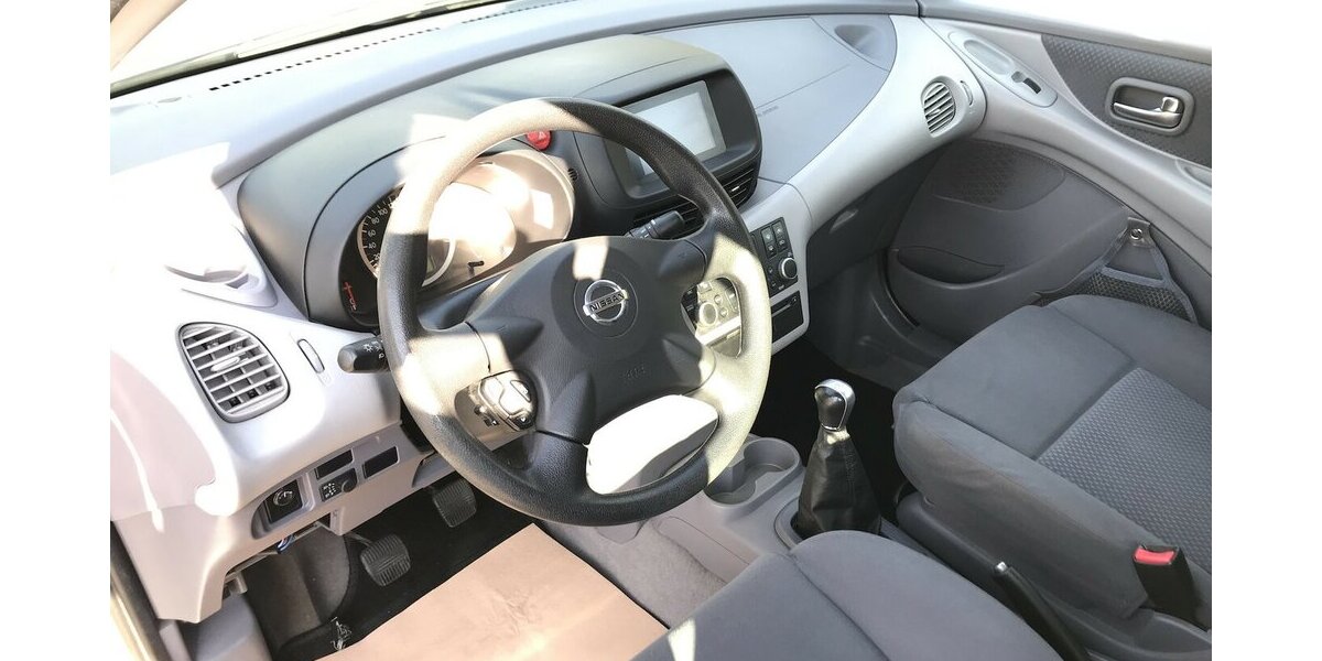 Nissan Almera Tino Luxury 189.500 km 1.999 &euro; Hamburg 22339